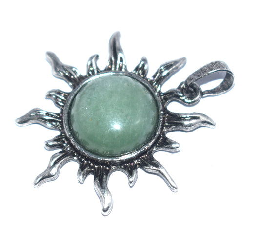 Beautiful Green Aventurine Locket, {Weight - 8.30 Gram}