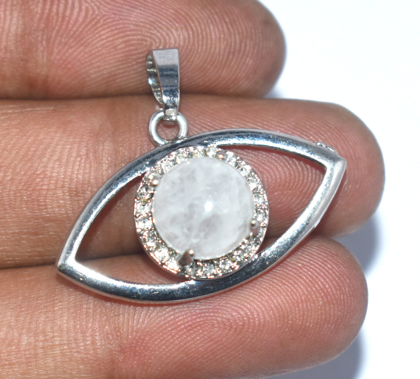 White Crystal Locket, {Weight - 8.15 Gram}