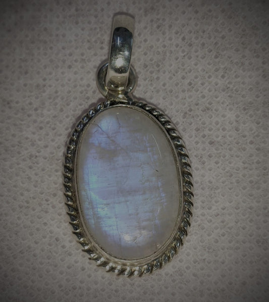 Rainbow Moonstone Silver Pendent