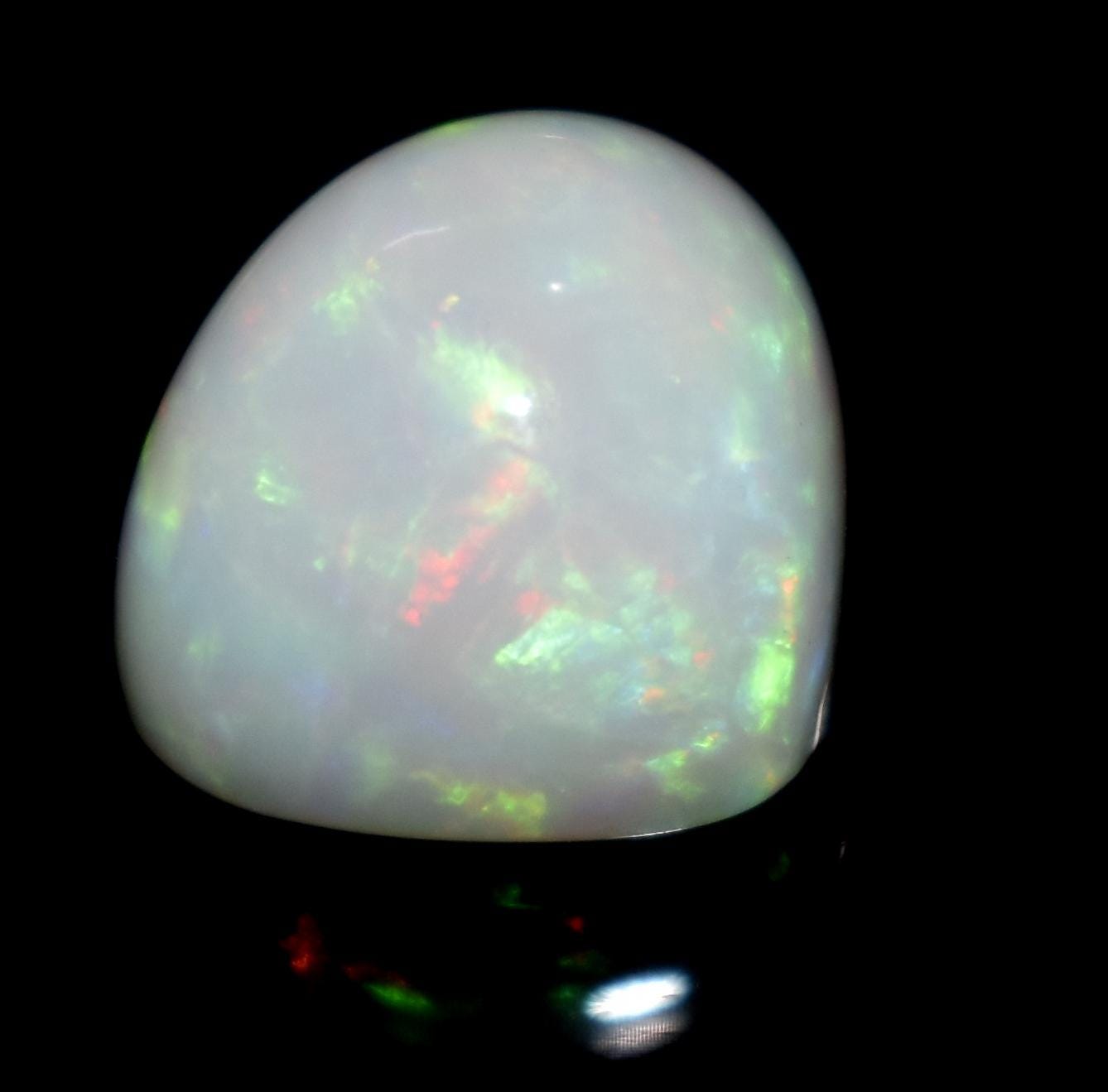 Ethiopian Opal, Heart Shape Cabochon Loose Gemstone, 7.50 Carat, Size-14x12x9mm,