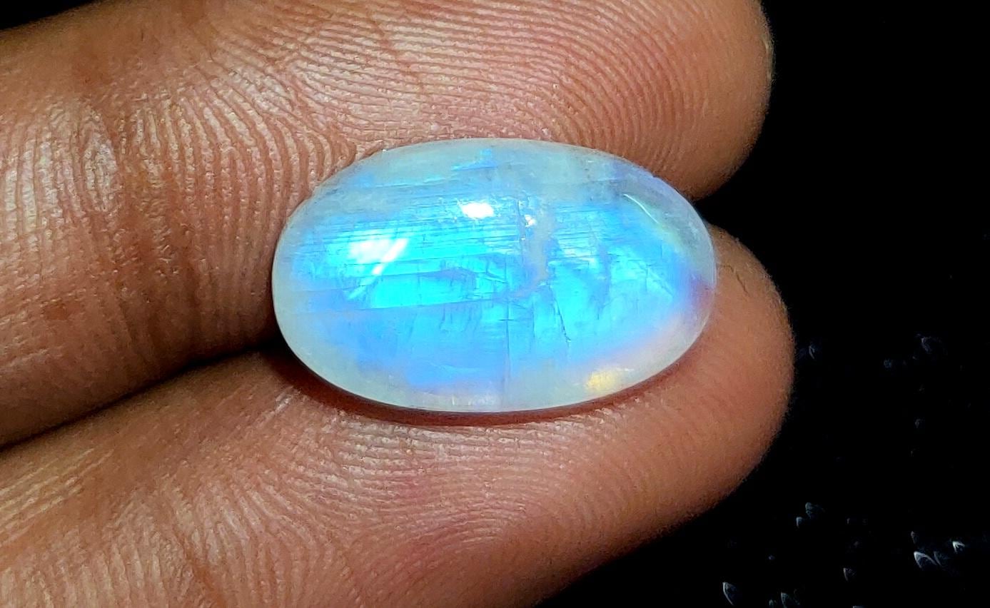 Rainbow Moonstone, Oval Blue Flashy Loose Gemstone, 7.75 Carat, Size-10x17.5x5mm,